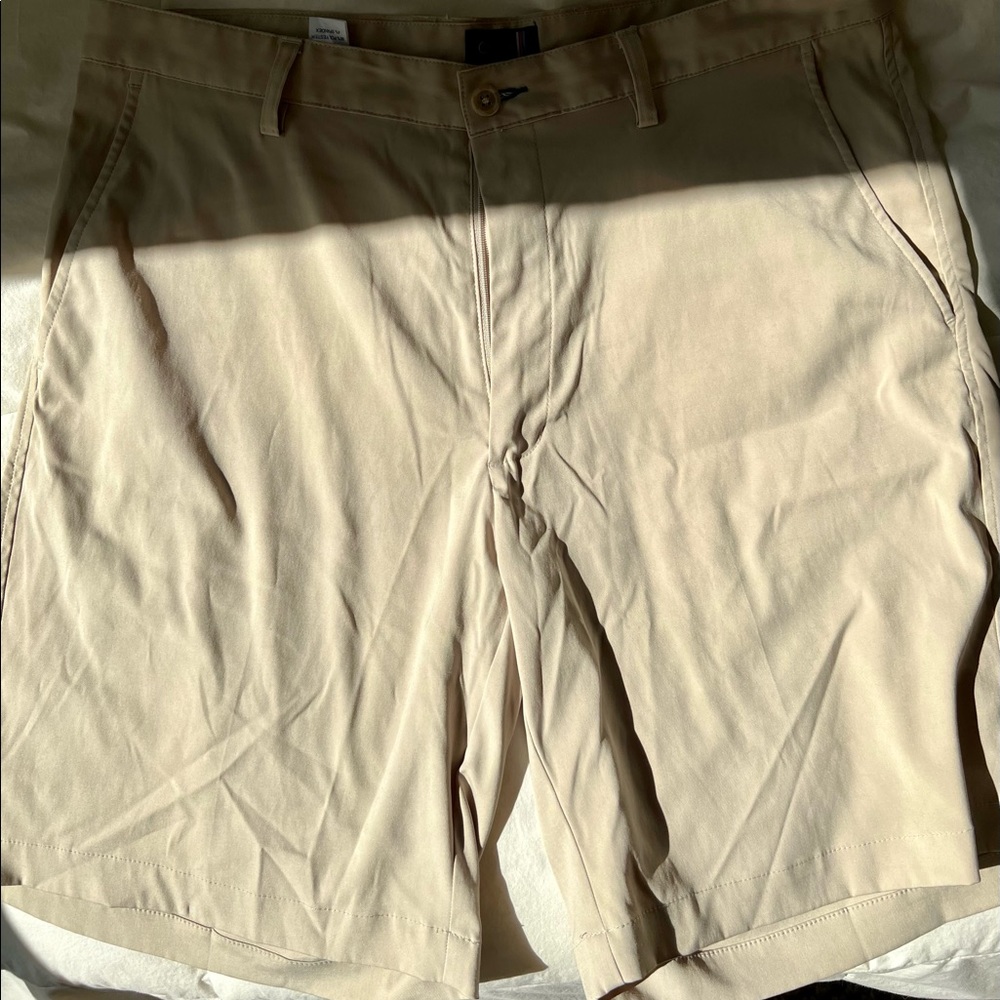 Stitch Golf Khaki Shorts. 36 Waist. EUC